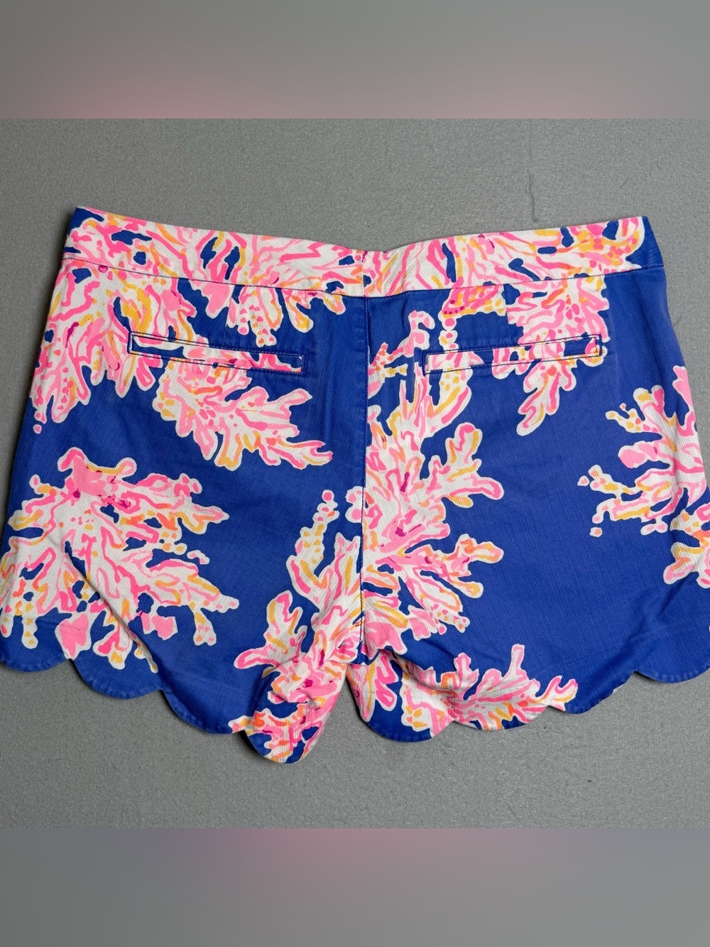 Lilly Pulitzer Buttercup Shorts Sz 6 Blue Hot Pink Coral Reef Scallop Tropical - Picture 3 of 8
